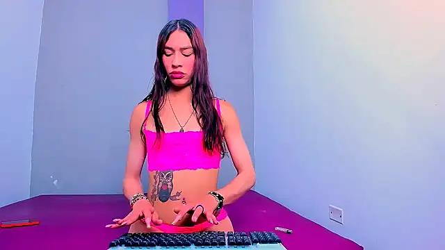 Harley Clayn online show from April 29, 2026, 4:22 pm