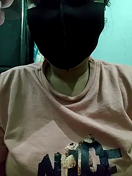 Snapshot of suman_bhabhi001 chatting on March 29, 2026, 10:39 am suman bhabhi001 online show from March 29, 2026, 10:39 am