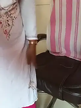 Deshi bhabhi143 online show from July 14, 2026, 7:46 am