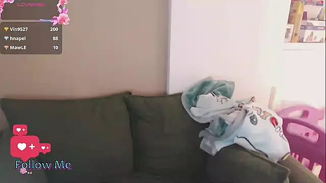 whitecat13 online show from May 6, 2026, 12:09 pm