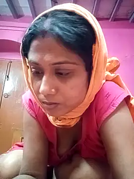 Snapshot of Hooghlypinkivabi chatting on February 25, 2026, 1:00 pm Hooghlypinkivabi online show from February 25, 2026, 1:00 pm