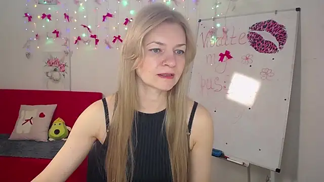 MelissaTyler online show from May 3, 2026, 5:23 am