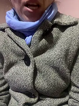 SexyMamiVee online show from January 13, 2026, 9:35 am