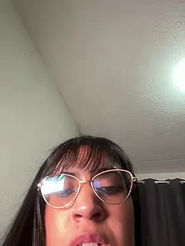 Snapshot of ValentinaEvanz chatting on June 26, 2026, 3:51 pm ValentinaEvanz online show from June 26, 2026, 3:51 pm