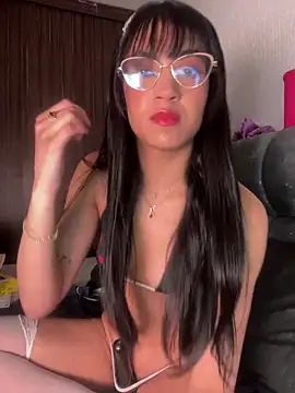 ValentinaEvanz online show from May 1, 2026, 7:52 pm