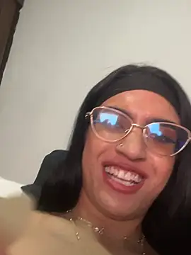 ValentinaEvanz online show from June 14, 2026, 2:24 am