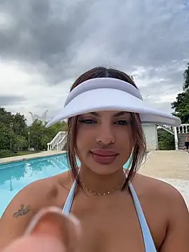Snapshot of Irina_Velvett chatting on July 15, 2026, 1:18 pm Irina Velvett online show from July 15, 2026, 1:18 pm