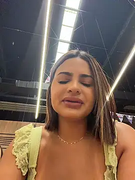 Snapshot of Irina_Velvett chatting on August 1, 2026, 3:54 pm Irina Velvett online show from August 1, 2026, 3:54 pm