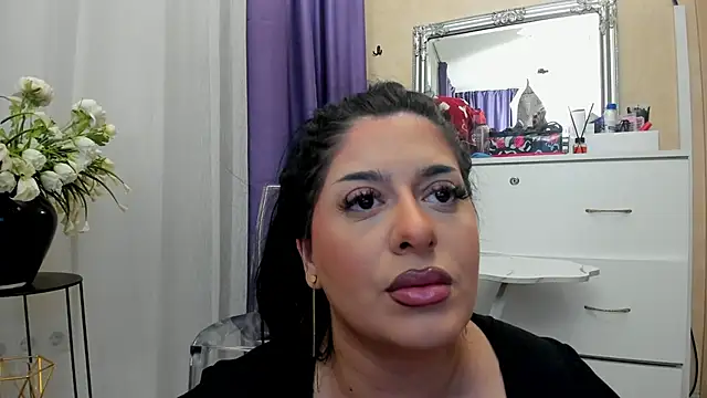 NayaNoirX online show from January 7, 2026, 4:12 pm