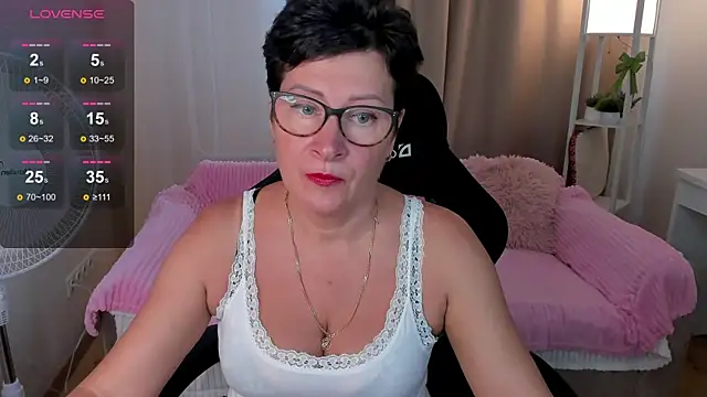 JennyMons online show from August 5, 2026, 8:08 am