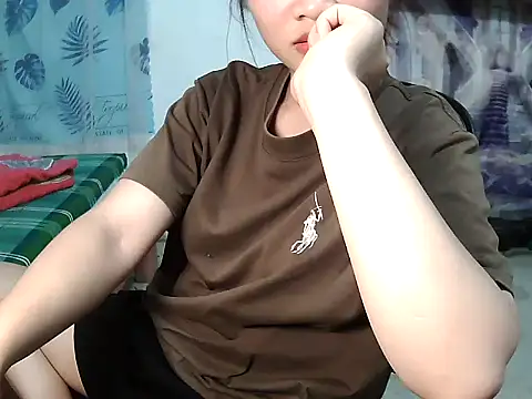 hana ssexy online show from July 25, 2026, 4:35 pm