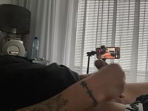 friemeldepiemel online show from February 13, 2026, 2:39 pm