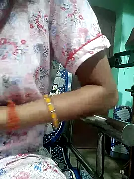 Snapshot of Puja_1230 chatting on June 23, 2026, 2:53 am Puja 1230 online show from June 23, 2026, 2:53 am