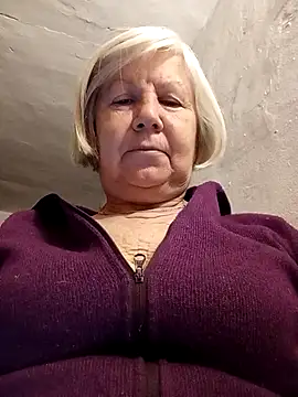 KlaudiaDarling online show from January 11, 2026, 3:02 am