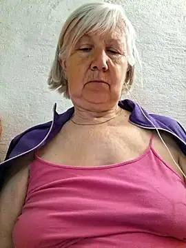Snapshot of KlaudiaDarling chatting on June 3, 2026, 2:07 pm KlaudiaDarling online show from June 3, 2026, 2:07 pm