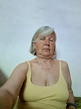 Snapshot of KlaudiaDarling chatting on June 6, 2026, 8:08 am KlaudiaDarling online show from June 6, 2026, 8:08 am