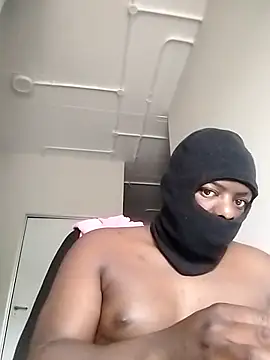 Snapshot of Bra-G chatting on March 12, 2026, 5:24 am Bra-G online show from March 12, 2026, 5:24 am