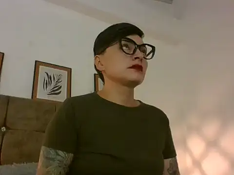 kat paradise online show from February 19, 2026, 11:40 am