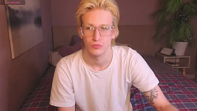 MarkusWilder online show from January 14, 2026, 9:07 pm