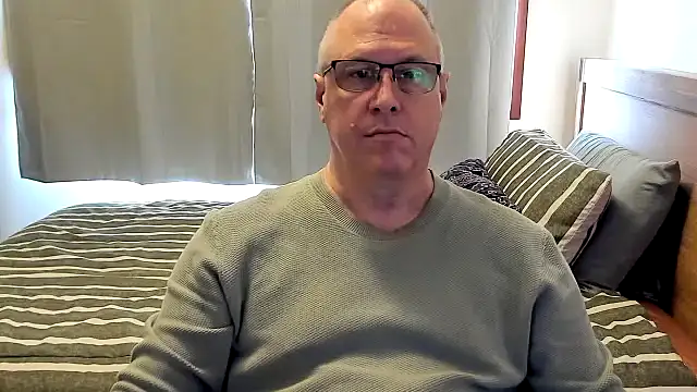Nudist Aussie Daddy online show from June 2, 2026, 12:43 am