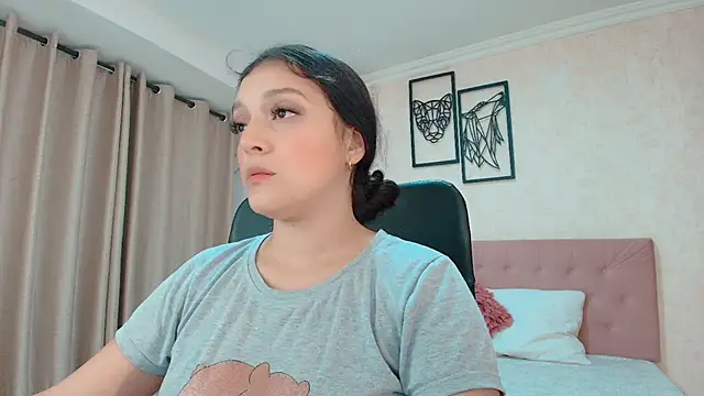 Snapshot of littlemolly_walcott chatting on July 18, 2026, 3:15 am littlemolly walcott online show from July 18, 2026, 3:15 am