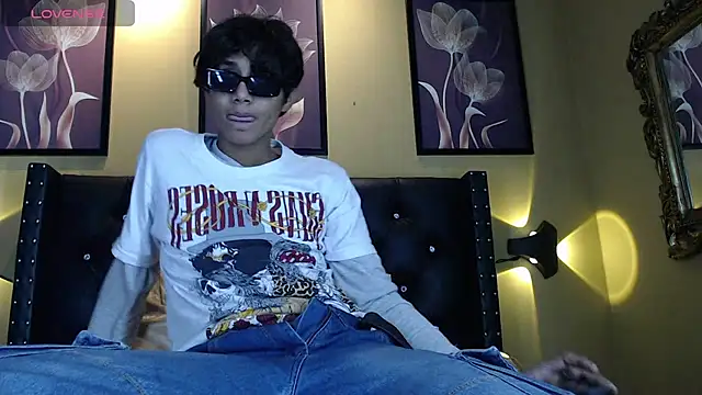 Derenn  online show from February 6, 2026, 4:30 am