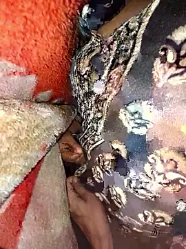 Couples9090 online show from February 4, 2026, 10:05 pm