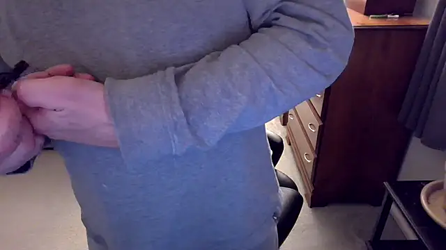 Snapshot of MatureSexy1700 chatting on January 11, 2026, 3:35 am MatureSexy1700 online show from January 11, 2026, 3:35 am