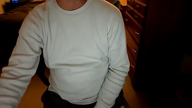 Snapshot of MatureSexy1700 chatting on February 7, 2026, 2:30 am MatureSexy1700 online show from February 7, 2026, 2:30 am