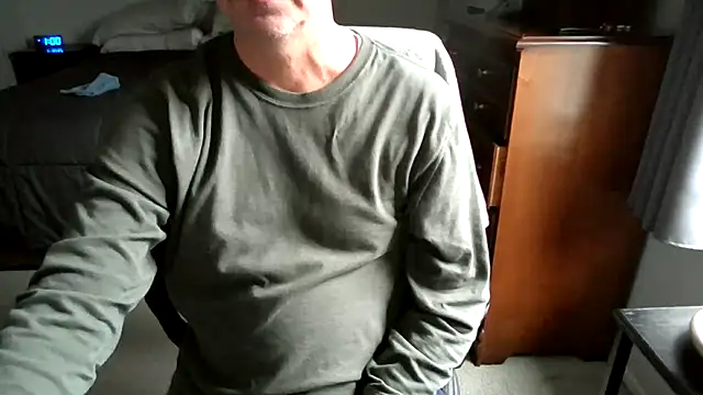 Snapshot of MatureSexy1700 chatting on January 6, 2026, 6:01 pm MatureSexy1700 online show from January 6, 2026, 6:01 pm