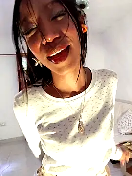 DAMMLEYLA online show from February 10, 2026, 3:00 pm