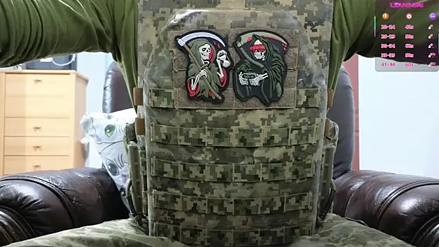 Snapshot of F0restB0y chatting on March 21, 2026, 8:02 pm F0restB0y online show from March 21, 2026, 8:02 pm