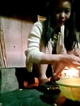 Hiniyk2 online show from March 17, 2026, 11:19 pm