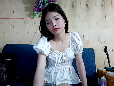 Navy Vina online show from June 1, 2026, 4:24 am
