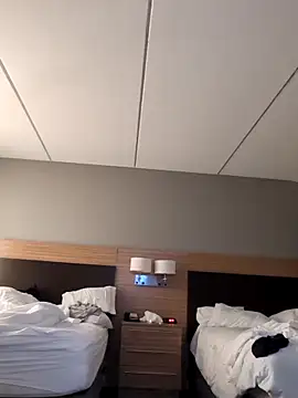 hellyeayea6969 online show from March 10, 2026, 7:12 am