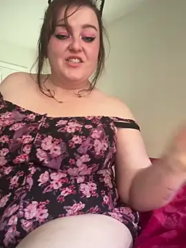 KittyCreamKisses online show from March 28, 2026, 10:22 pm