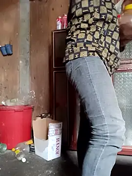 muamua99 online show from March 6, 2026, 4:40 am