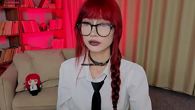 RedRubyMeow online show from February 4, 2026, 10:54 am