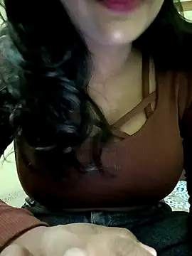 Snapshot of Aanurani chatting on February 16, 2026, 7:56 pm Aanurani online show from February 16, 2026, 7:56 pm