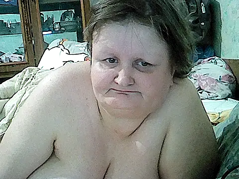 nataly4560 online show from May 12, 2026, 8:59 pm