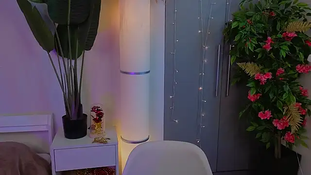 BrianneMallory online show from March 20, 2026, 6:14 am