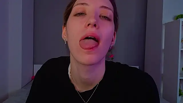 BrianneMallory online show from March 15, 2026, 6:20 am