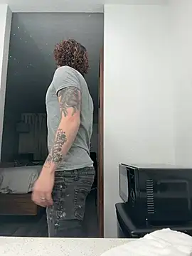 Derrick7799 online show from February 21, 2026, 7:43 am