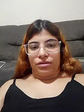 ruivinha09k online show from June 30, 2026, 10:21 pm