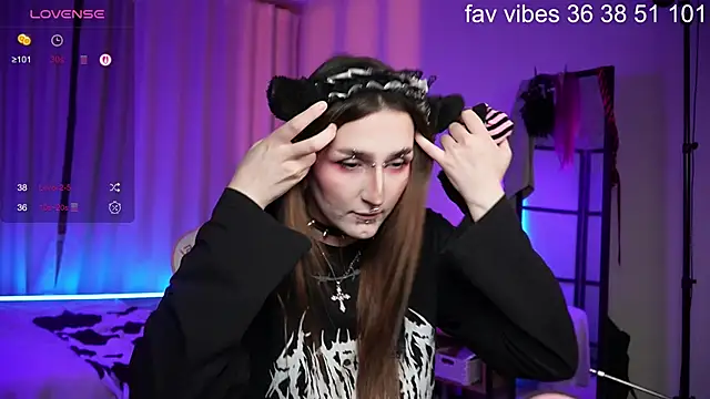 Alice Goth online show from August 6, 2026, 6:52 am