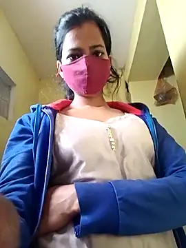 Namrta cute online show from February 6, 2026, 3:02 am