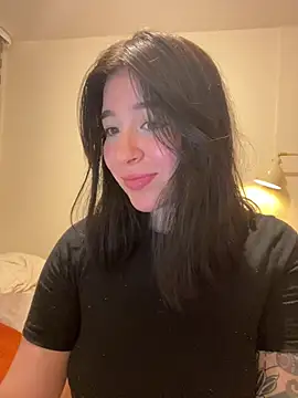 Snapshot of evelynrosess1 chatting on June 22, 2026, 4:09 am evelynrosess1 online show from June 22, 2026, 4:09 am