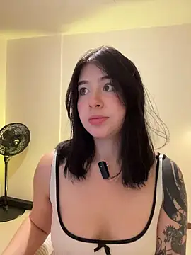Snapshot of evelynrosess1 chatting on July 24, 2026, 1:12 am evelynrosess1 online show from July 24, 2026, 1:12 am