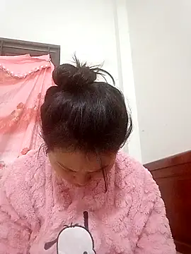 kira0021 online show from January 13, 2026, 12:58 am