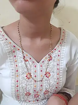 Kanchan7909 online show from August 4, 2026, 3:27 pm